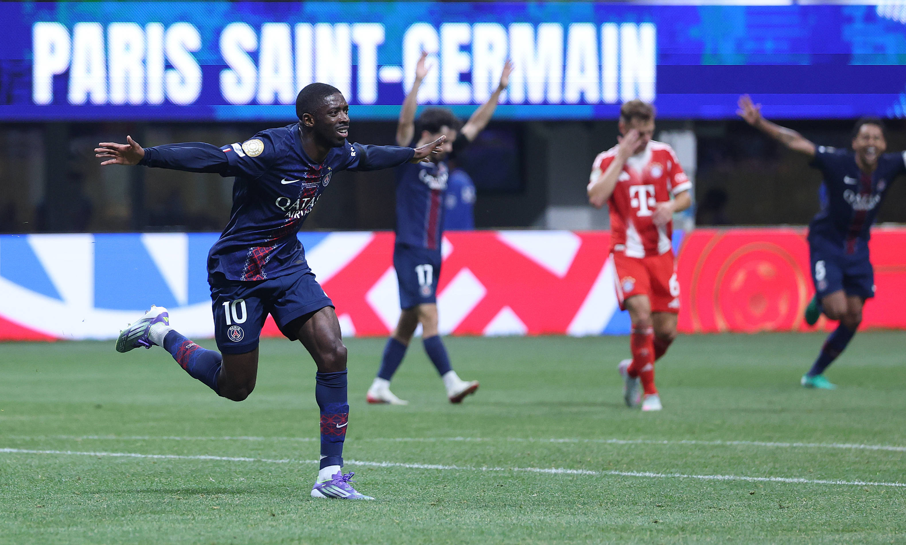 巴黎圣日耳曼球员遭遇意外受伤，球迷紧张担心的简单介绍