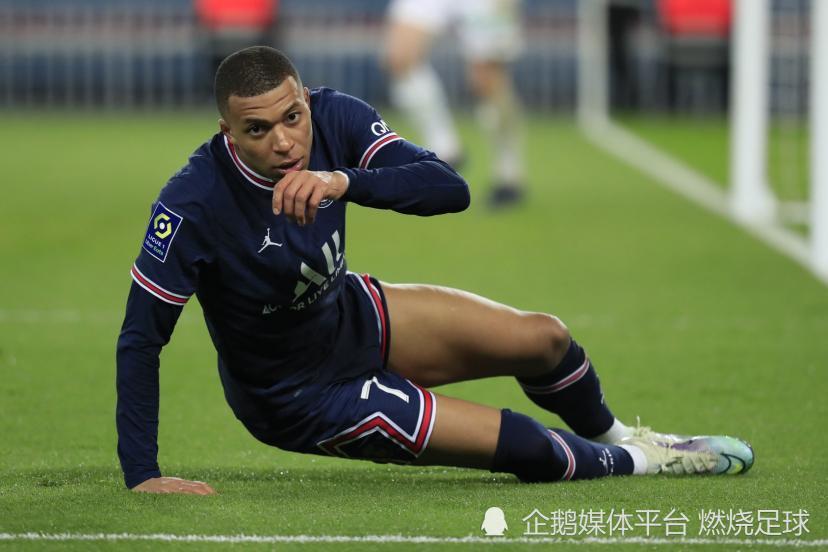 巴黎圣日耳曼球员遭遇意外受伤，球迷紧张担心的简单介绍