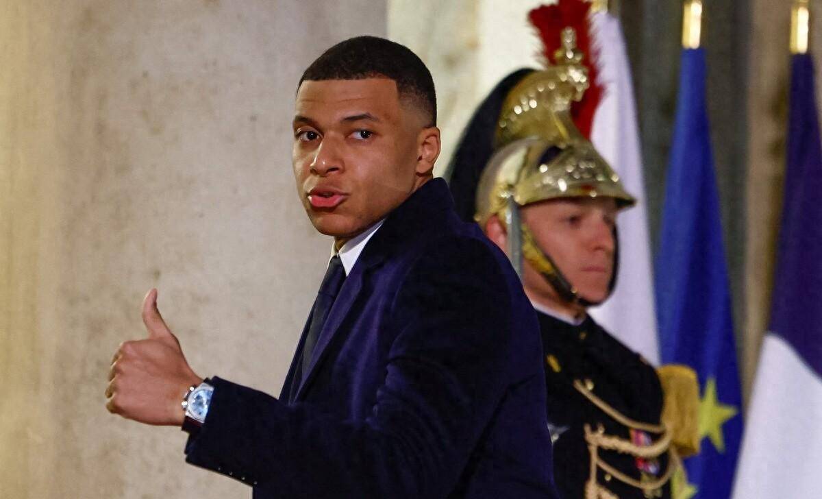 摩纳哥连续三轮不胜,球迷情绪低落的简单介绍 摩纳哥连续三轮不胜,球迷情绪低落的简单介绍