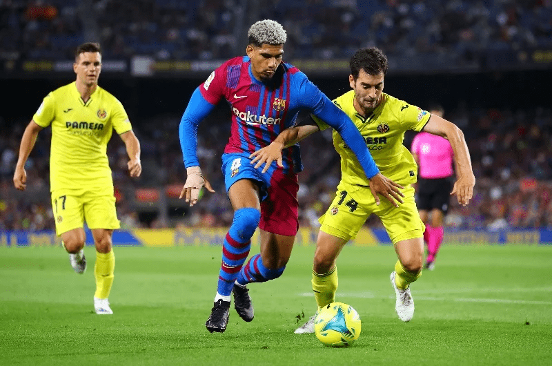 巴塞罗那客场逼平比利亚雷亚尔,领先榜首 巴塞罗那客场逼平比利亚雷亚尔,领先榜首