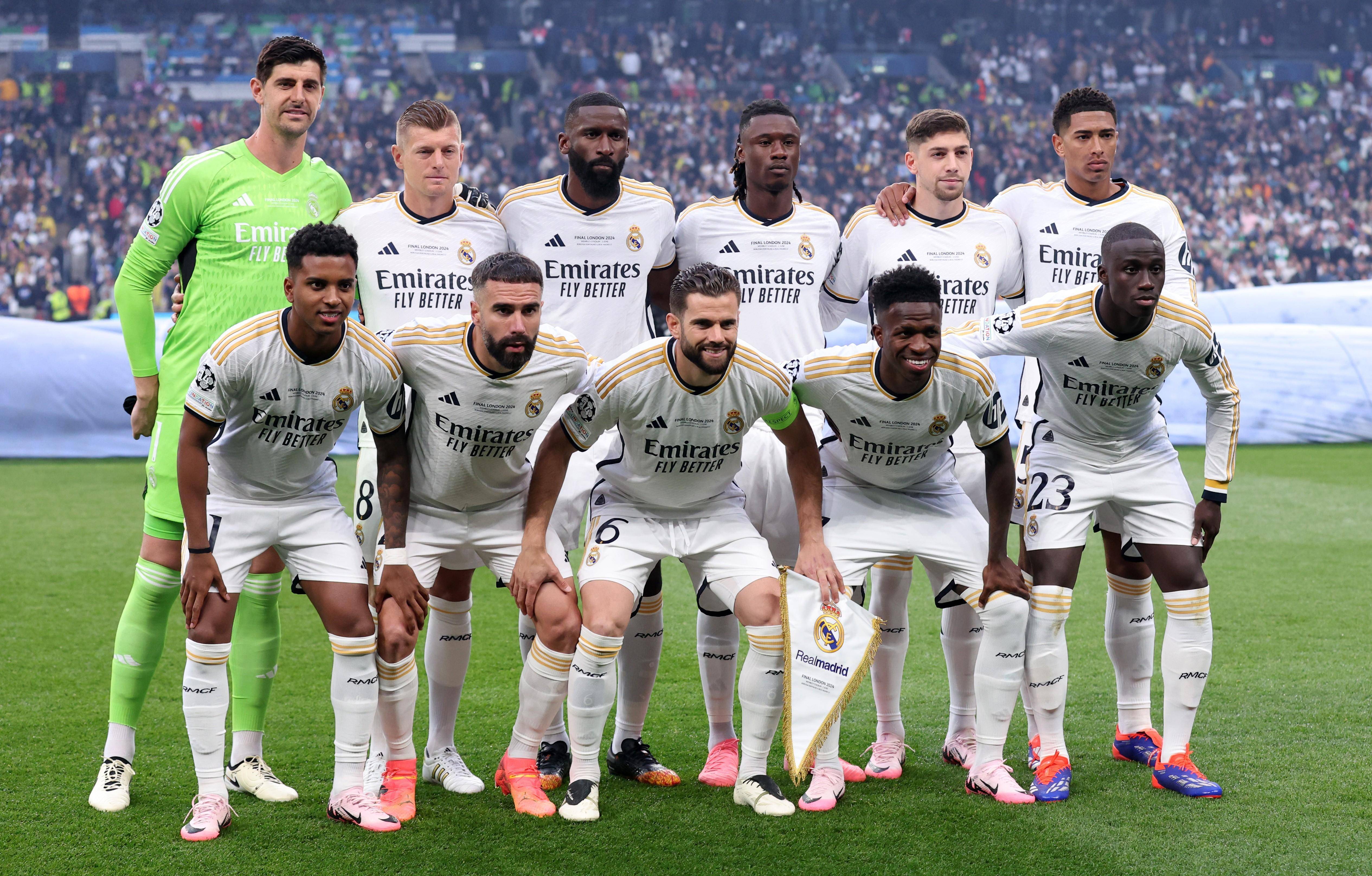 巴塞罗那客场逼平比利亚雷亚尔,领先榜首 巴塞罗那客场逼平比利亚雷亚尔,领先榜首