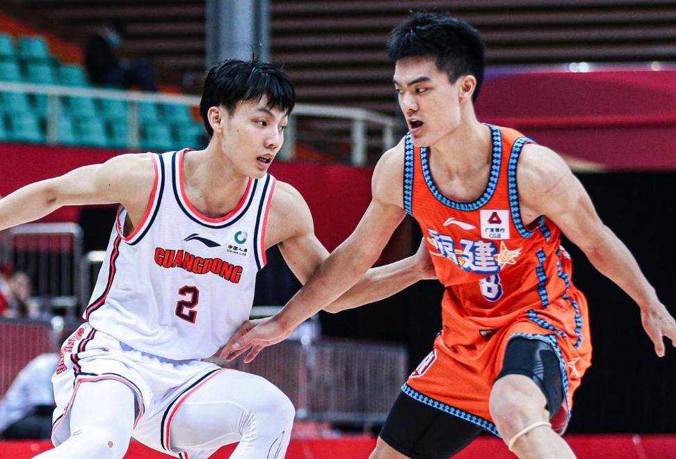 广州男篮取得连胜,冲击榜首 广州男篮取得连胜,冲击榜首